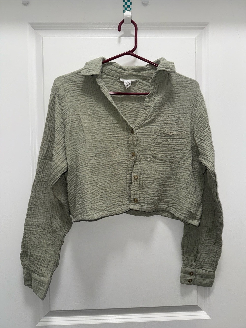 Midnight Sky Cropped Textured Cotton Button-Front Women's Top in Sage Green